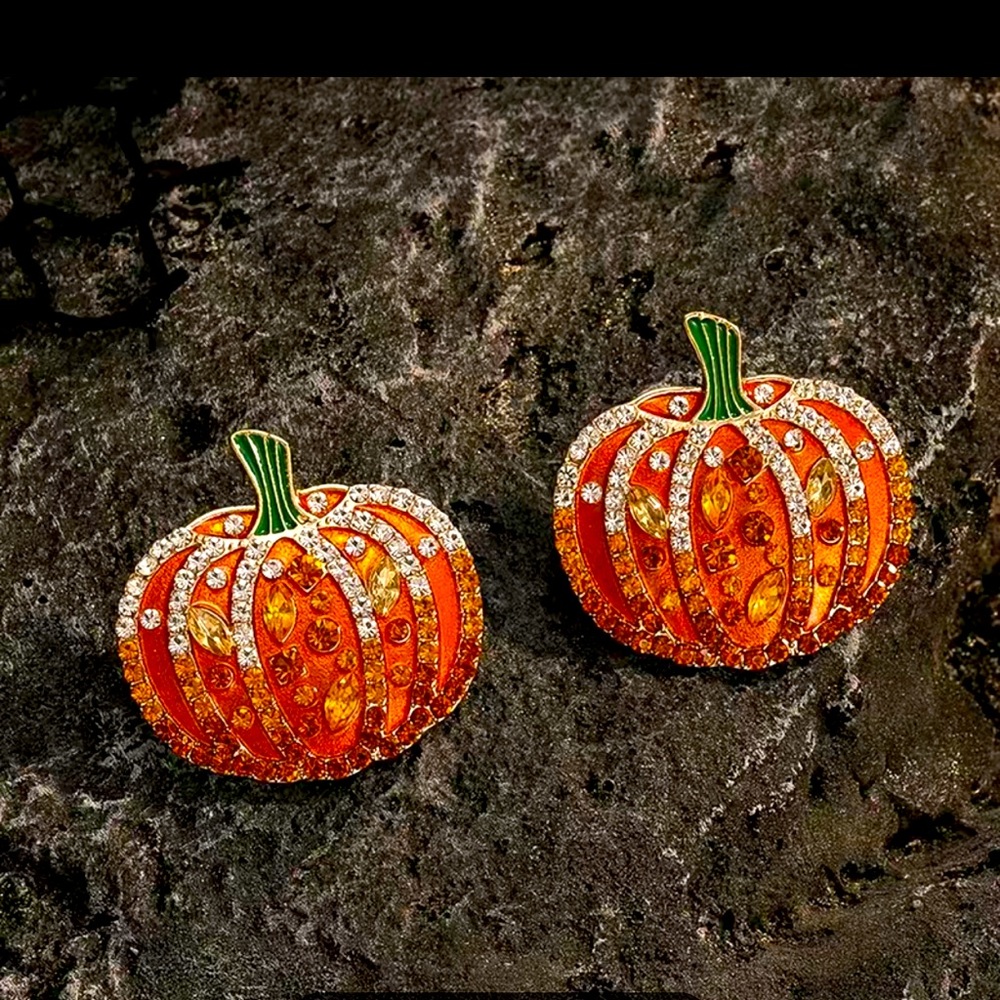 New 18k Gold plated Halloween Pumpkin Design with Shiny Rhinestones Stud earring